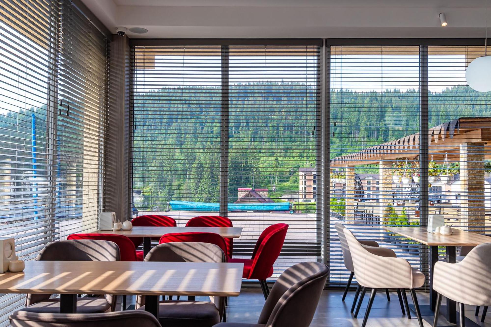 Gold Palace Wellness & Spa Bukovel Ngoại thất bức ảnh