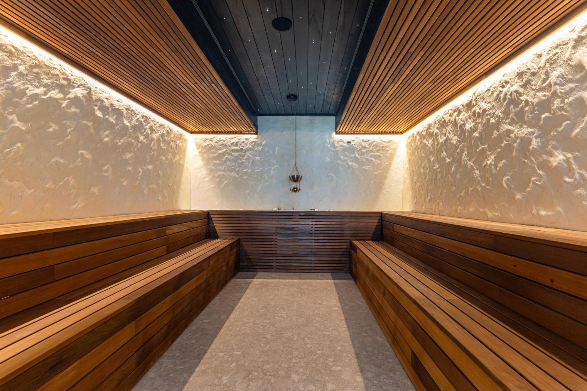 Gold Palace Wellness & Spa Bukovel Ngoại thất bức ảnh
