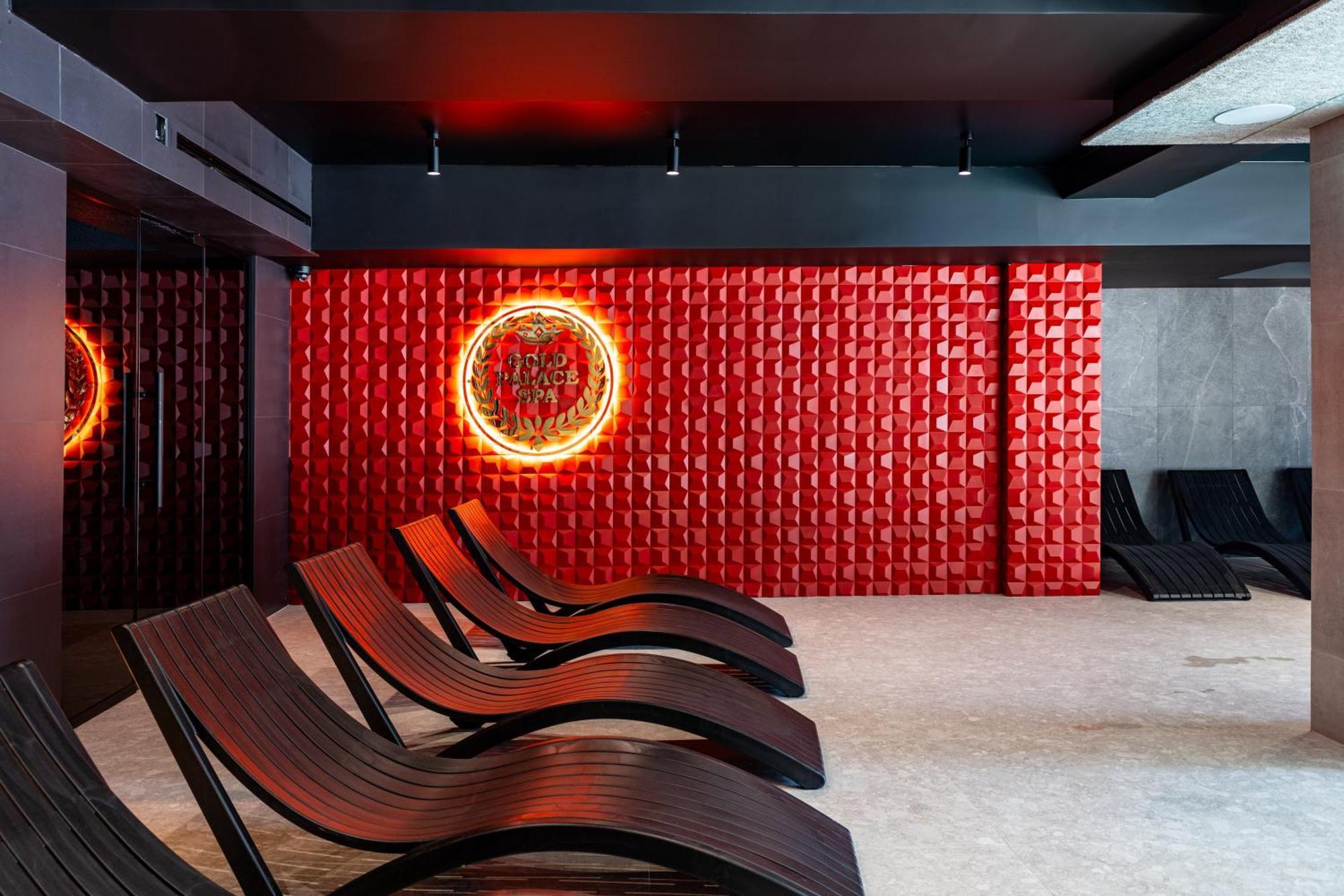 Gold Palace Wellness & Spa Bukovel Ngoại thất bức ảnh