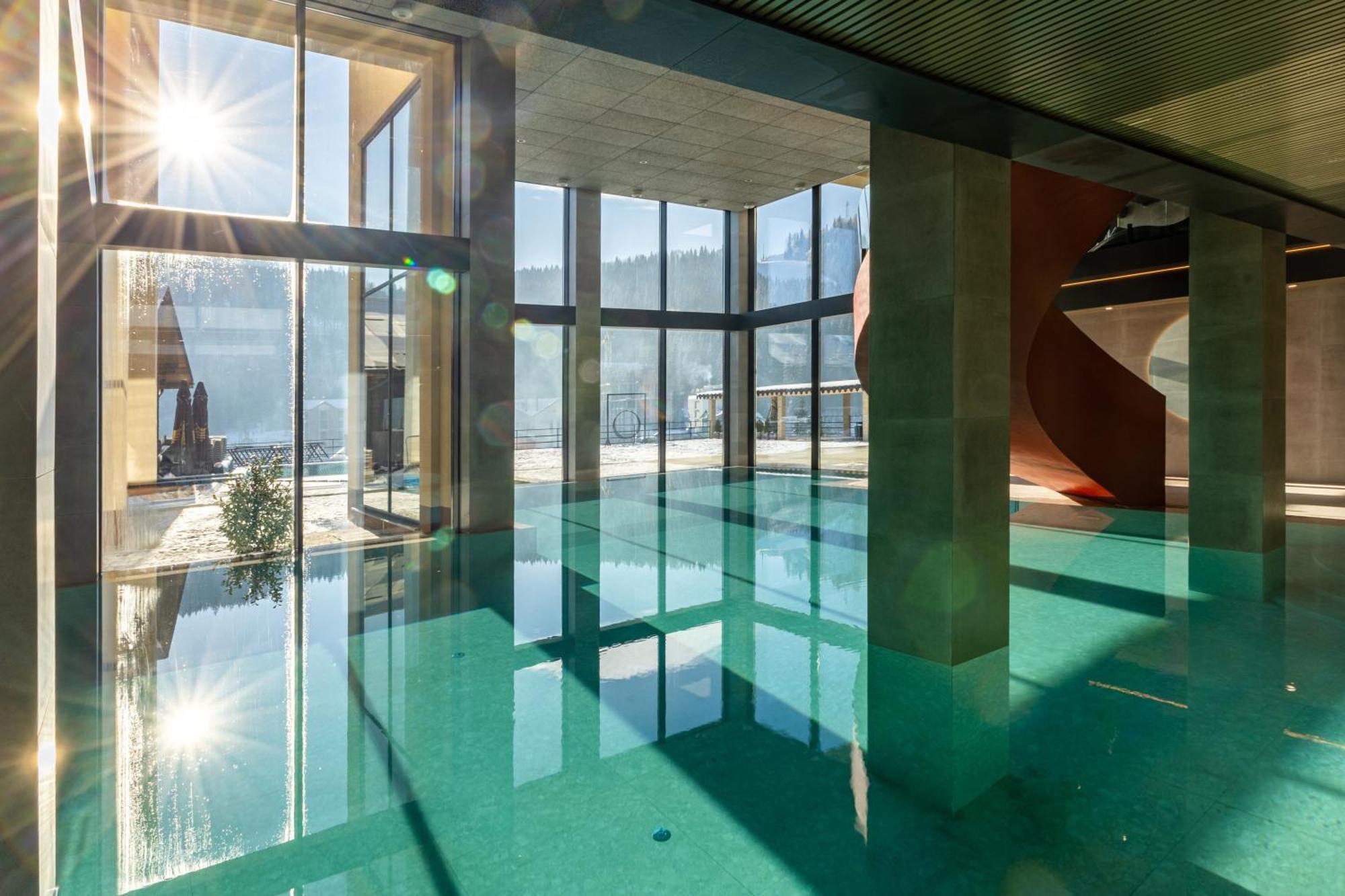 Gold Palace Wellness & Spa Bukovel Ngoại thất bức ảnh